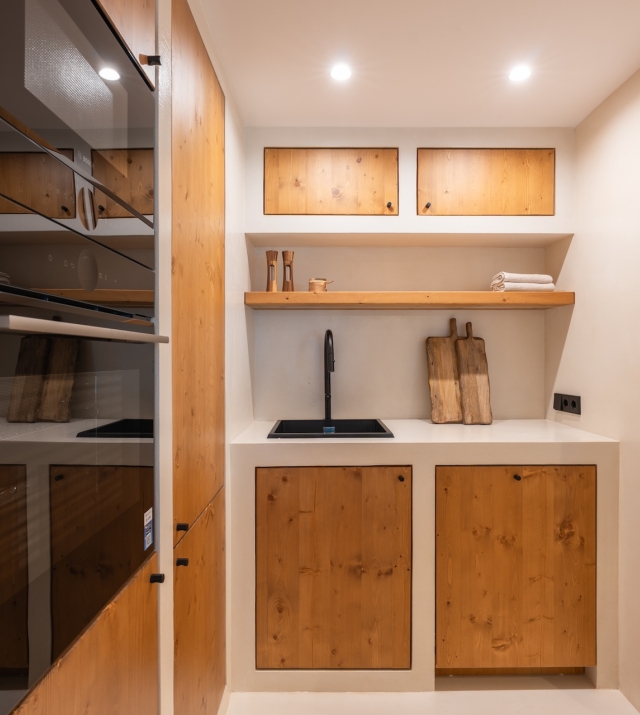 Resa Estates apartment for sale Botafoch Ibiza kitchen 2.jpg